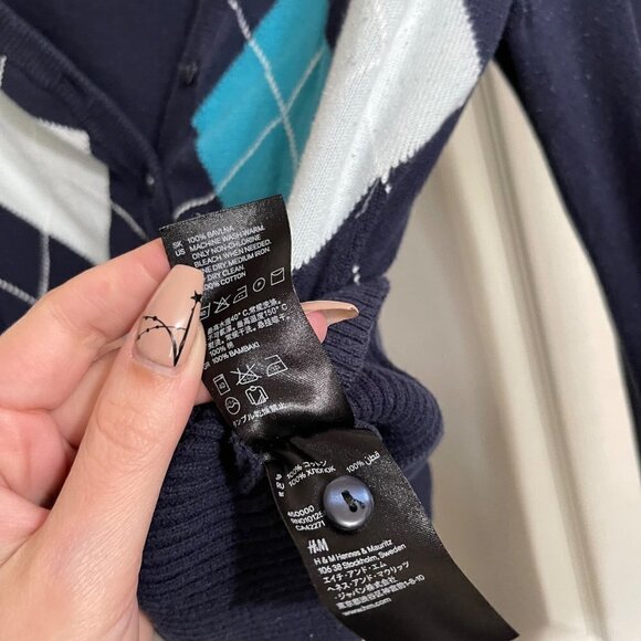 H&M Womens Blue Argyle Long Sleeve Ribbed Trim Academia Cardigan Sweater Small - Picture 3 of 5